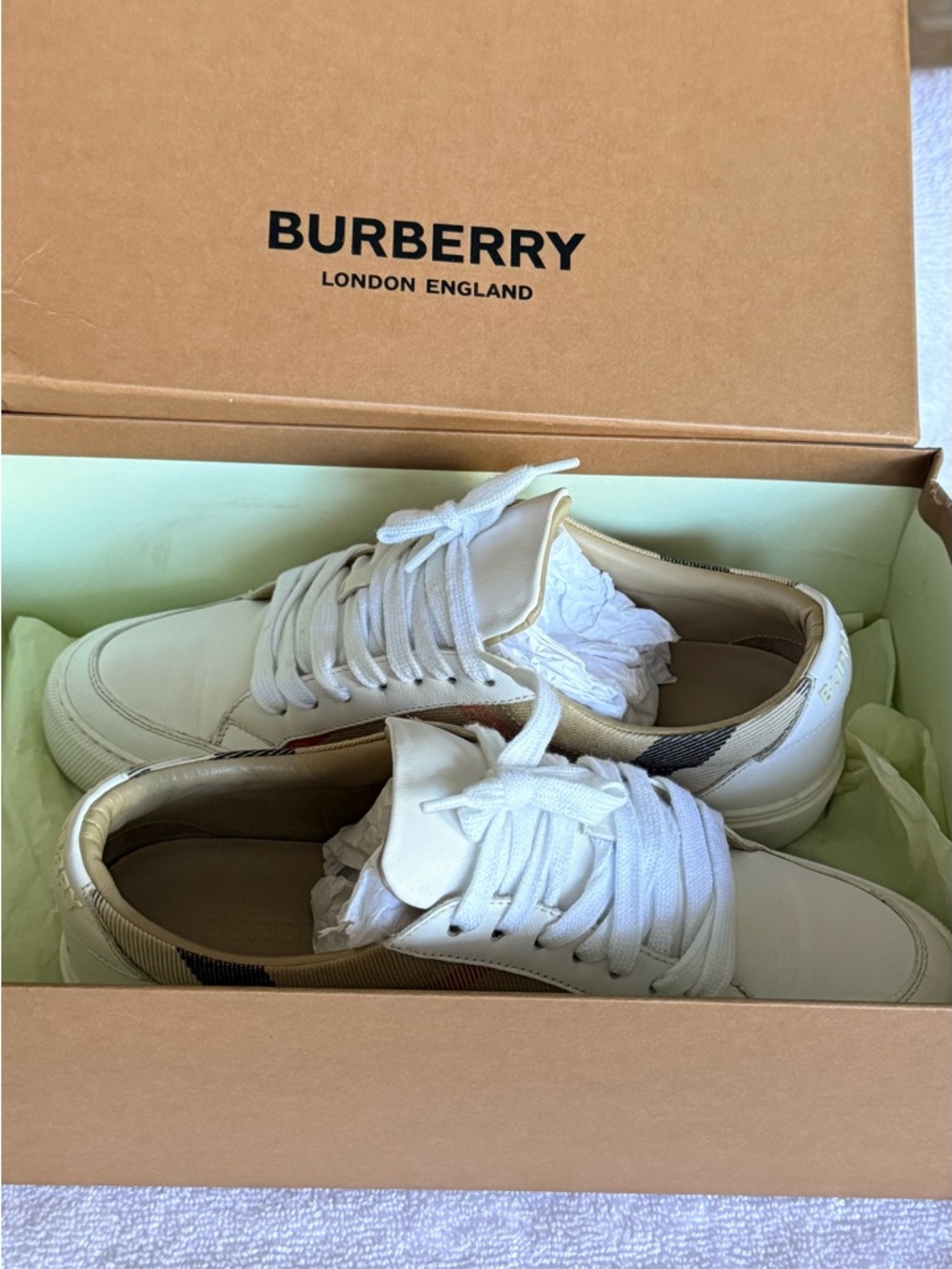 Burberry Beige Check & White Leather Low-Top Sneakers - Picture 4 of 8